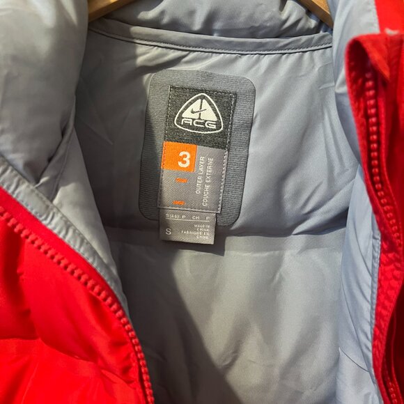 Vintage Red Nike ACG Puffer- Size S - Picture 5 of 6